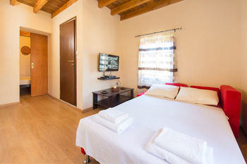 Апартаменти 3 Charites Old Town Rhodes City Екстер'єр фото